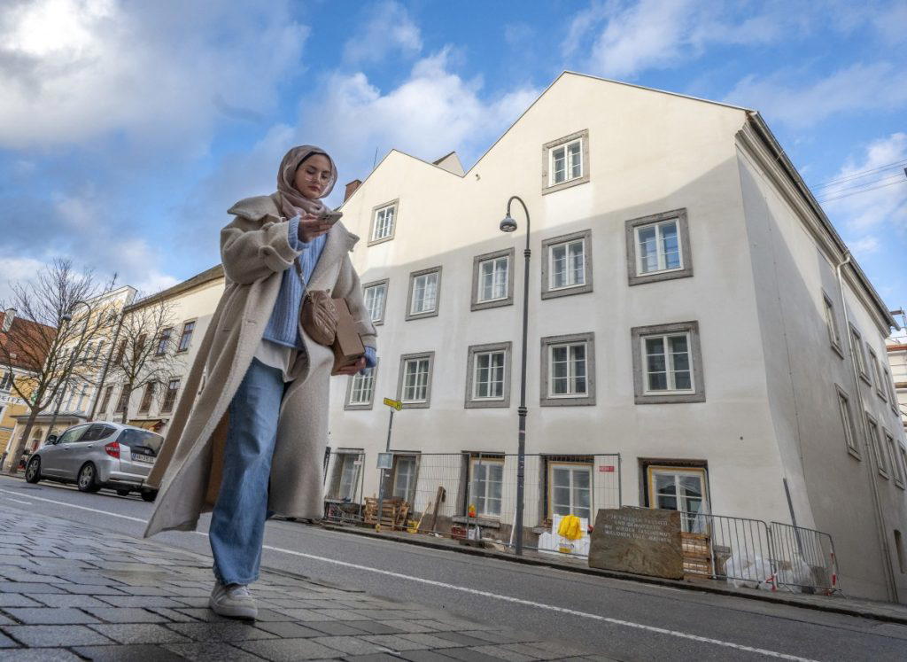 Austria turns Hitler’s home into police station