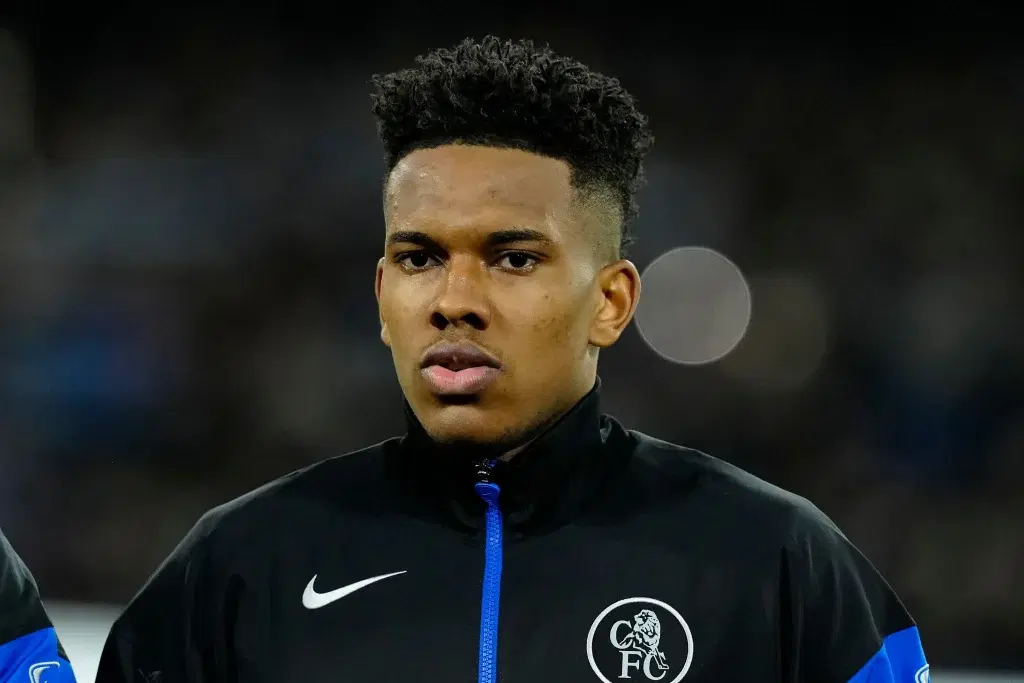 Rosenior says will not rush Estevao return from Brazil