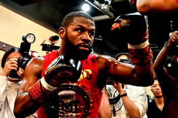 Floyd Mayweather announces return to professional boxing after Tyson exhibition