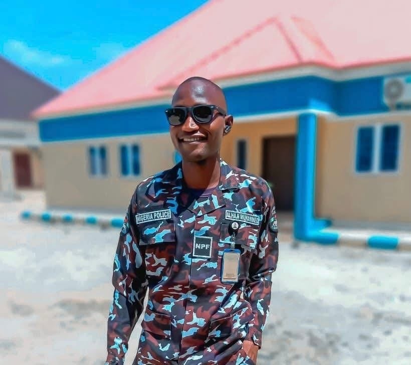 Borno police officer returns N2.6m wrongly paid into his account