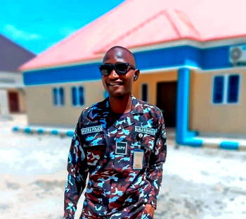 Borno police officer returns N2.6m wrongly paid into his account
