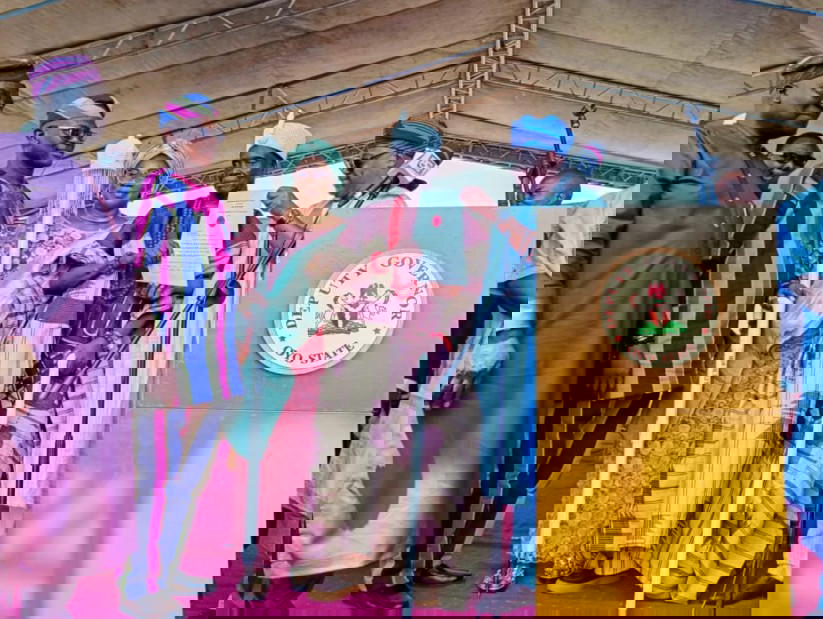 Makinde crowns 14 Oyo chiefs as Obas despite Alaafin’s S’Court move