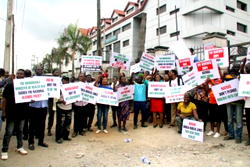 Sachet alcohol: Distiller companies’ staff resume protest at NAFDAC Lagos office