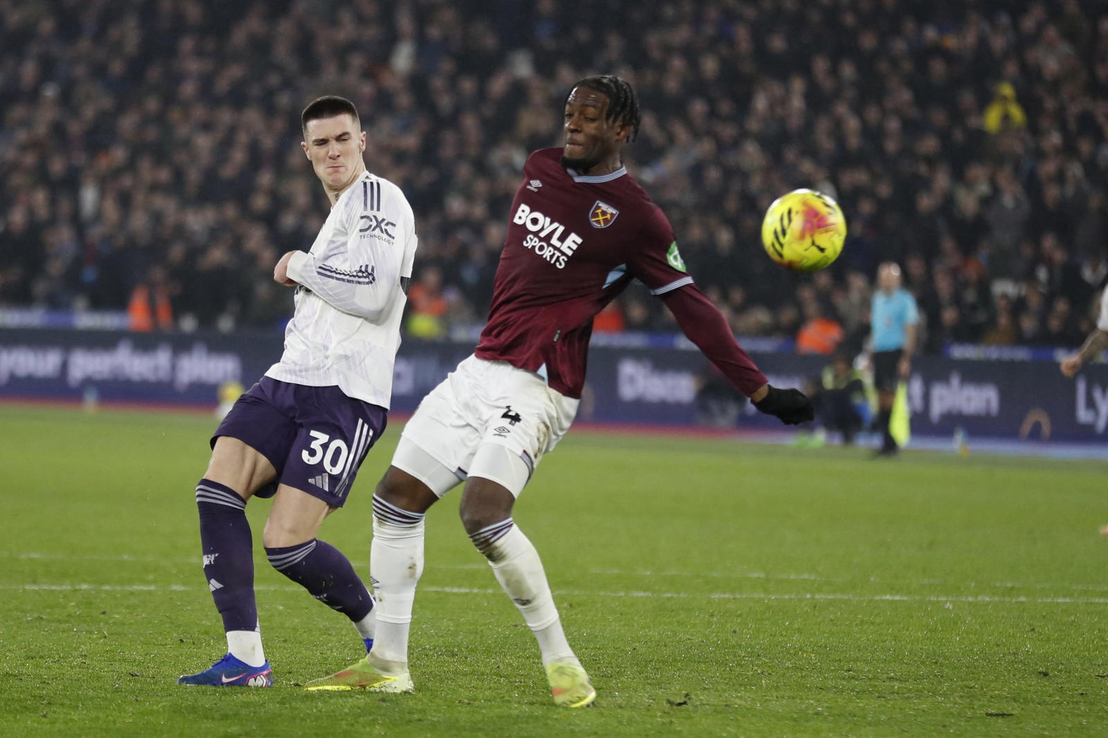 EPL: Man United earn hard-fought 1-1 draw with West Ham