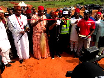 Soludo, Igwe Iweka urge Ndigbo to invest back home