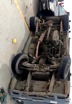 Four-year-old, mother and 12 others survive Lagos auto crash