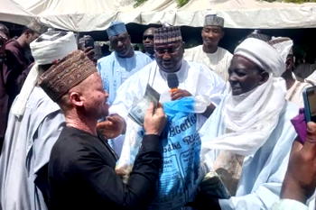 Ramadan: Sokoto philanthropist donates ₦200m, bags of rice to Nigerians