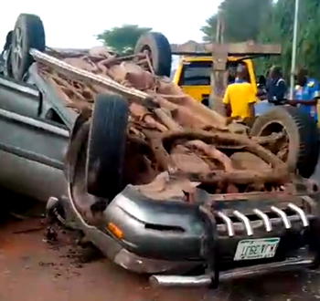Mother, son cheat death as SUV somersaults along NYSC Camp, LASU–Isheri expressway