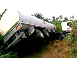 5 dead as fuel tanker crushes tricycle in Bayelsa