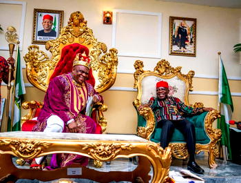 Otti thanks King Chibuzor Chinyere for donating  plots of land for Ukwa East General Hospital