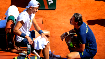 The debate around coaching from the stands in tennis
