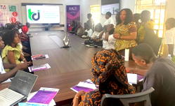 Makurdi LG Chair boosts TAHAV Women Cooperative Society with cash donation