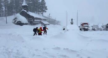 Nine skiers missing in California avalanche
