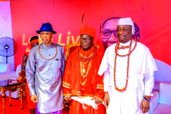 Delta monarch commends Dafinone’s accessibility, calls it hallmark of leadership