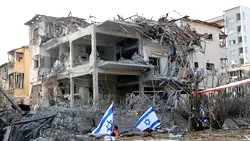 Iranian missiles injure at least eight people in Israel