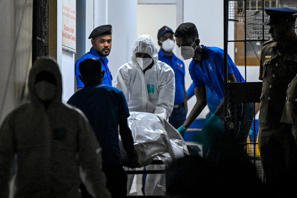 At least 87 dead after US sinks Iranian warship