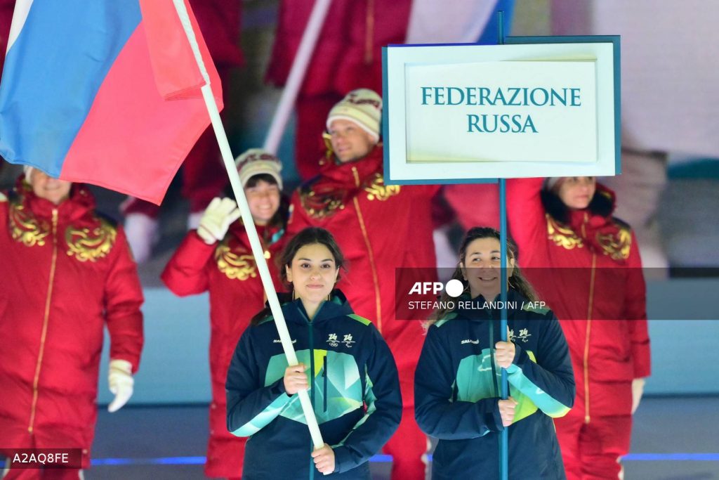 Russia wins first Paralympic medal in 12 years