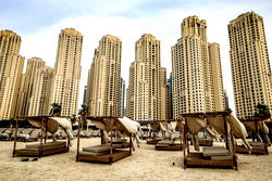 Companies evacuate Dubai financial district after Iran threats