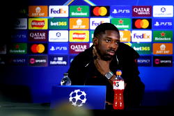 PSG will go for the kill against Chelsea – Dembele