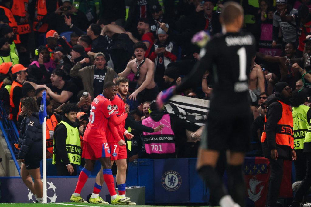Clinical PSG bury Chelsea to reach Champions League quarter-finals