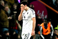 Man Utd held by Bournemouth after Maguire sees red
