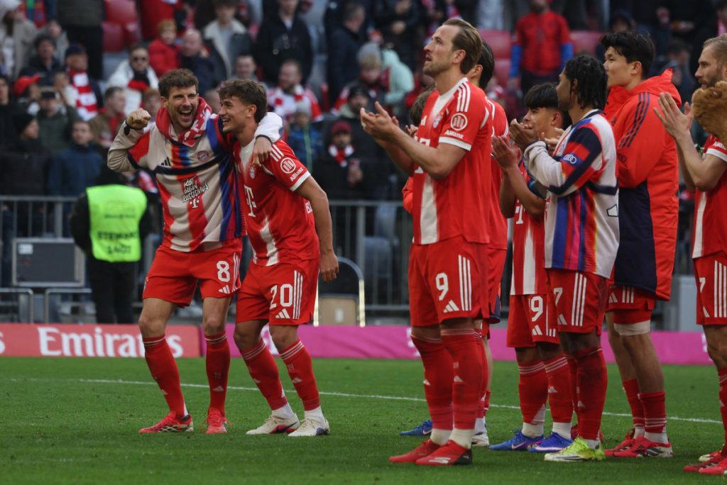 Kane moves closer to goals record as Bayern sink Union Kane moves closer to goals record as Bayern sink Union