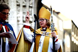 Anglican Church leader praises Pope’s ‘courageous’ peace call amid Trump attacks