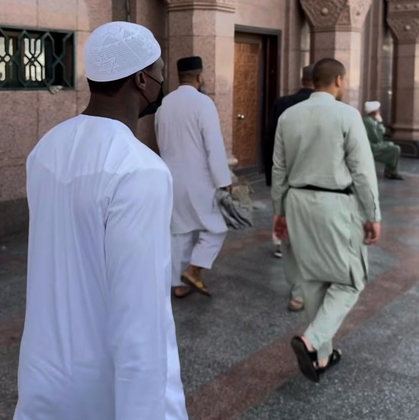 Asake visits holy site in Medina, performs Umrah