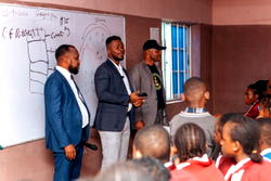 Dikachi Ibekwe champions early education for African youth in new technologies