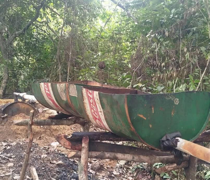 Navy recovers over 20,000 ltr of crude oil from illegal refining site in Bonny