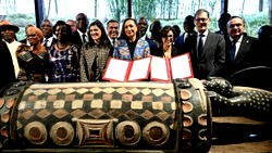 ‘Talking drum’ looted by France in 1916 back in Ivory Coast