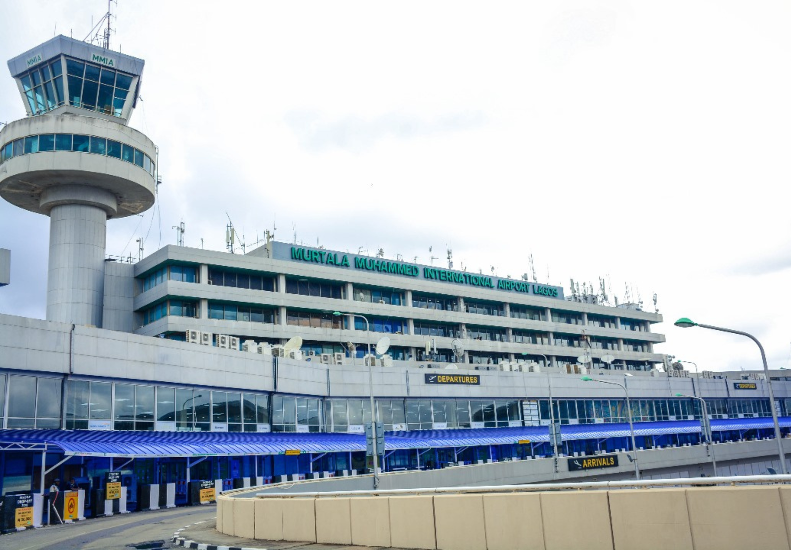 Police intercept 14-year-old over Lagos Airport stowaway attempt