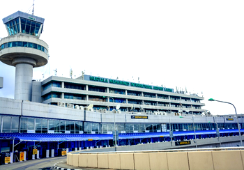 Airlines warn of possible flight suspension over fuel hike