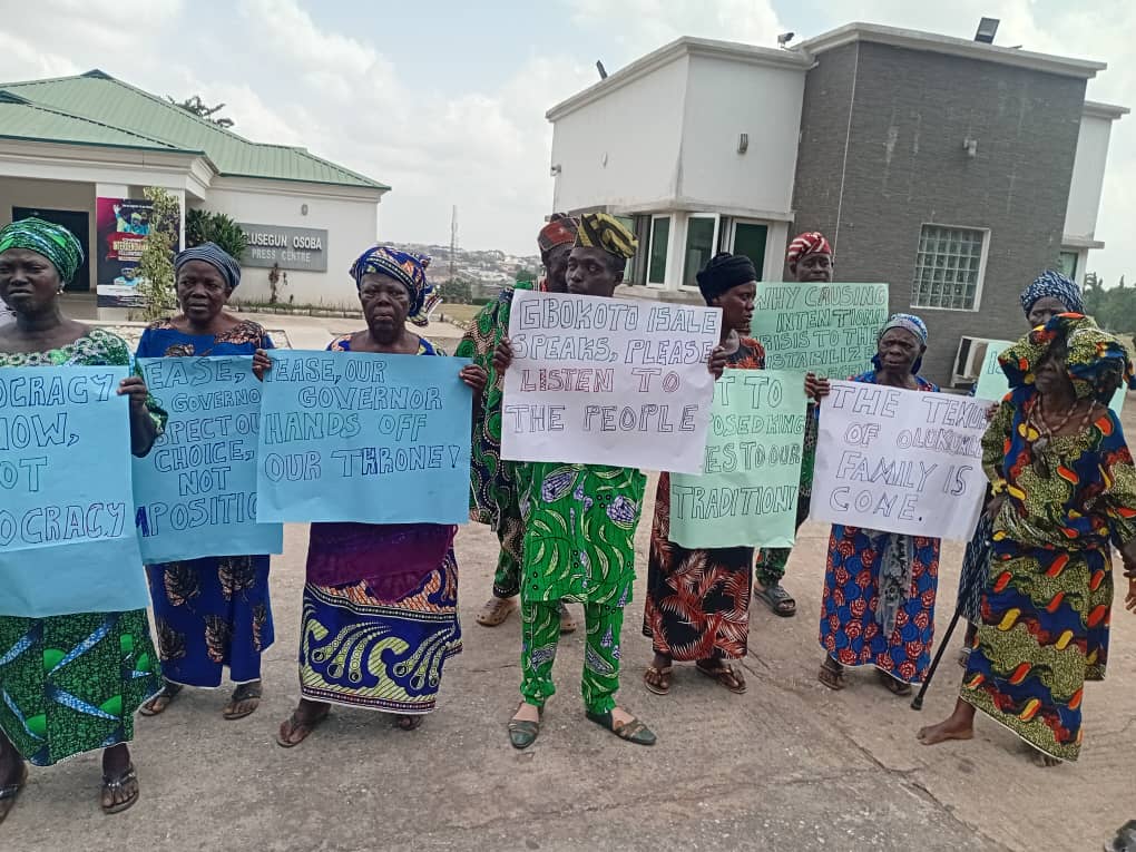 Ogun community protest alleged imposition of monarch