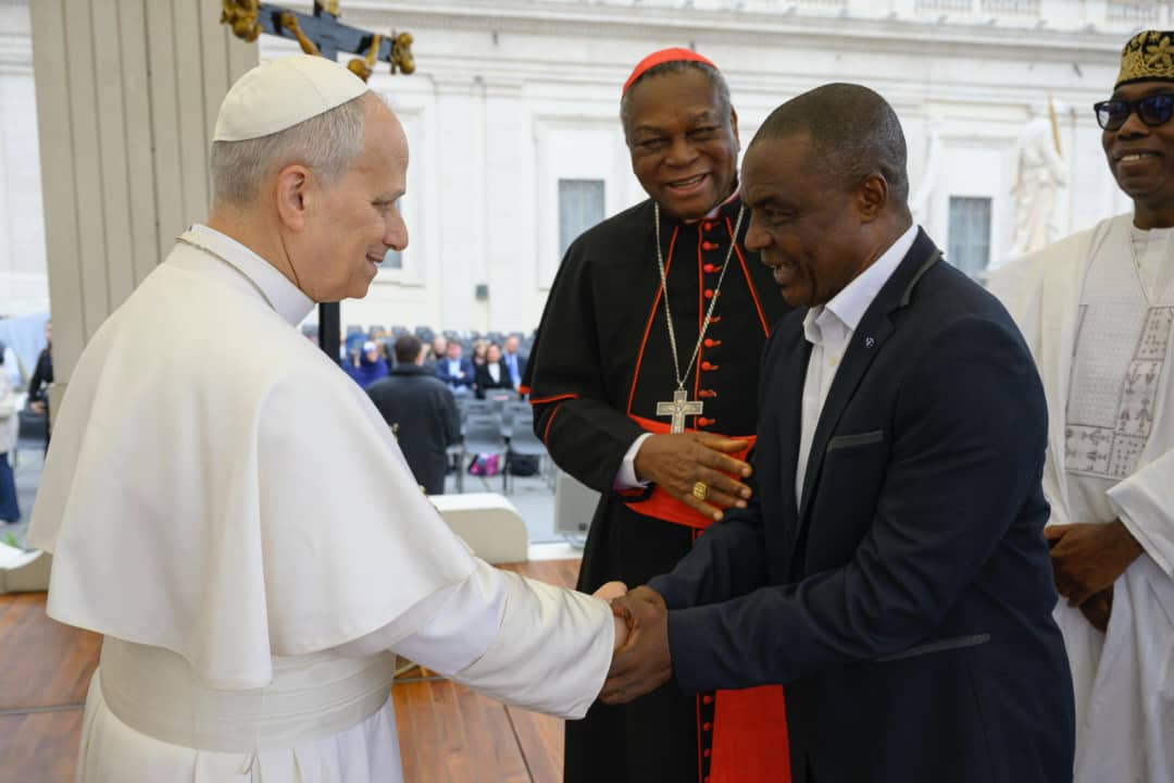 Former ESUT Governing Council Chairman Ohaa meets Pope Francis at Vatican