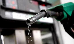 Energy experts back Dangote, slam marketers over blackmail attempt on fuel price hike