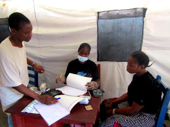 Medical outreach in Makoko reaches nearly 500 residents in two weeks