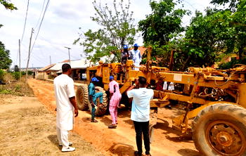 Autonomy: Osun council commences rural roads grading