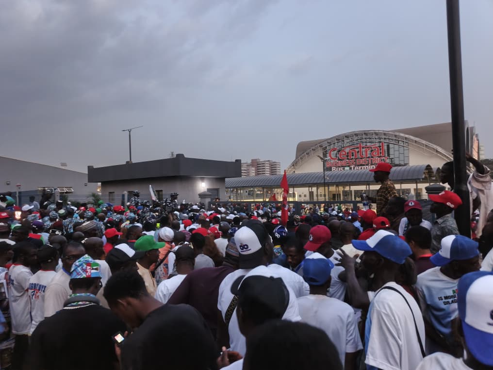 Photos: Abuja grounded as APC holds Convention; police, soldiers bar journalists, threaten to shoot