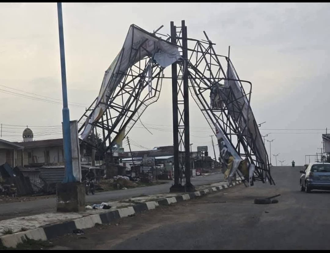 Rainstorm wreaks havoc in Osogbo; Governor Adeleke sympathises with victims
