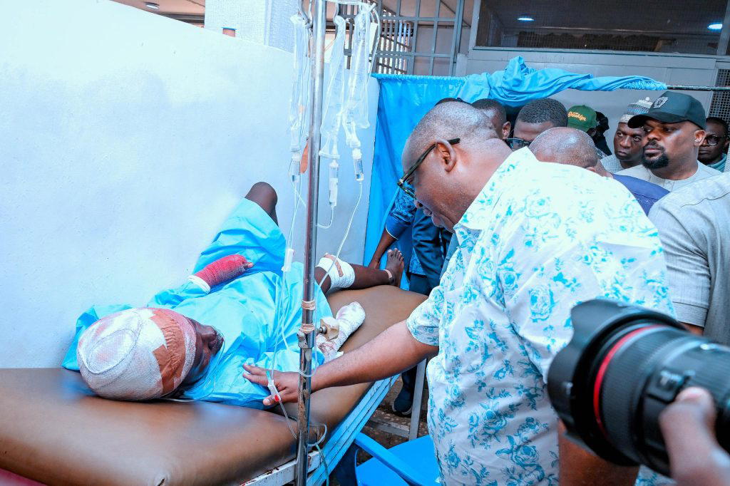 Gov. Mutfwang visits injured Angwan Rukuba victims at JUTH