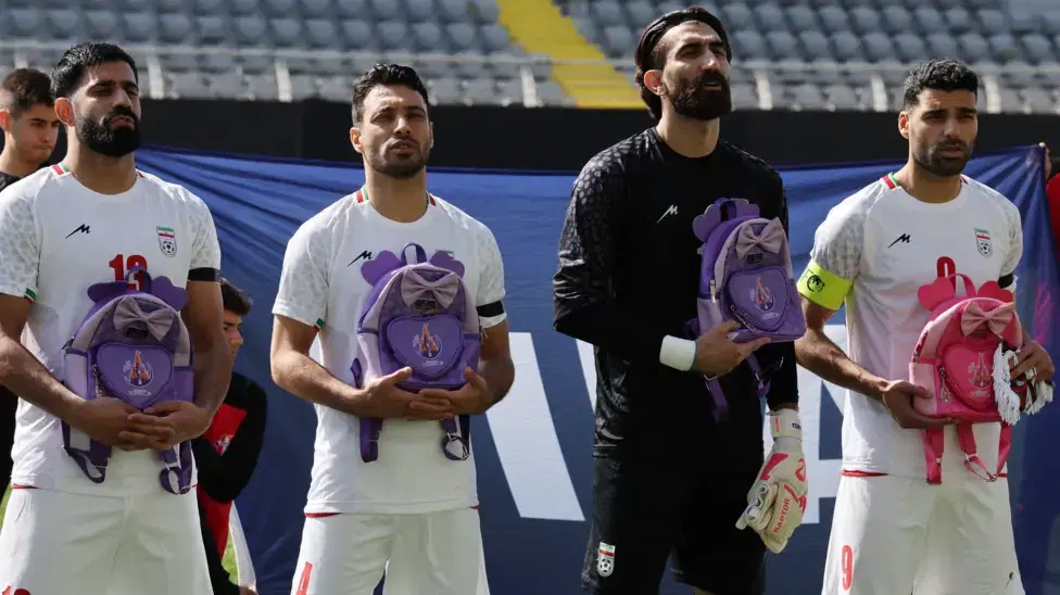 Iran footballers pay tribute to victims of school strike against Nigeria