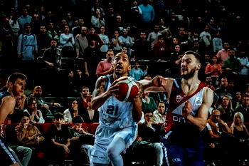 4 defensive traits that still define NBA defenders