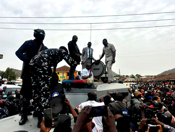 Plateau gov addresses residents from armoured tank after attack