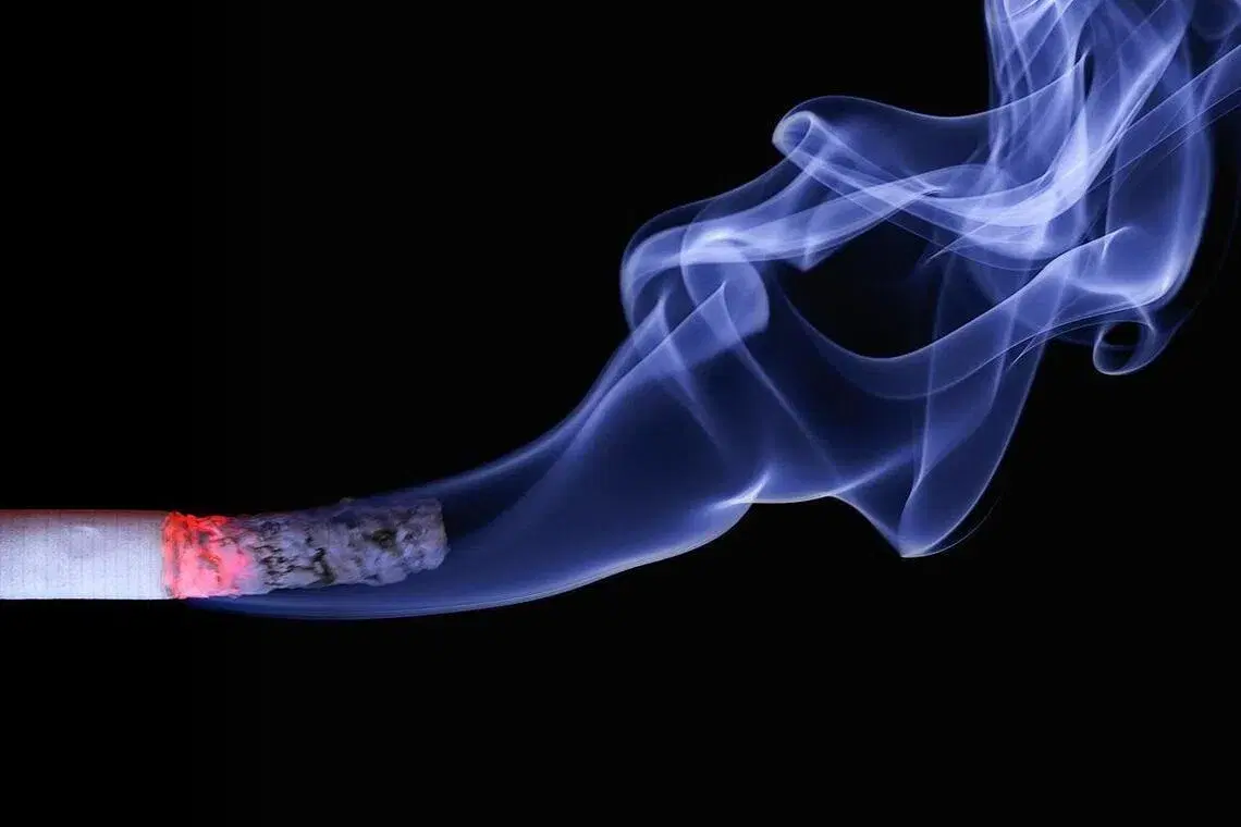 UK agrees ban on cigarette sales for people born after 2008