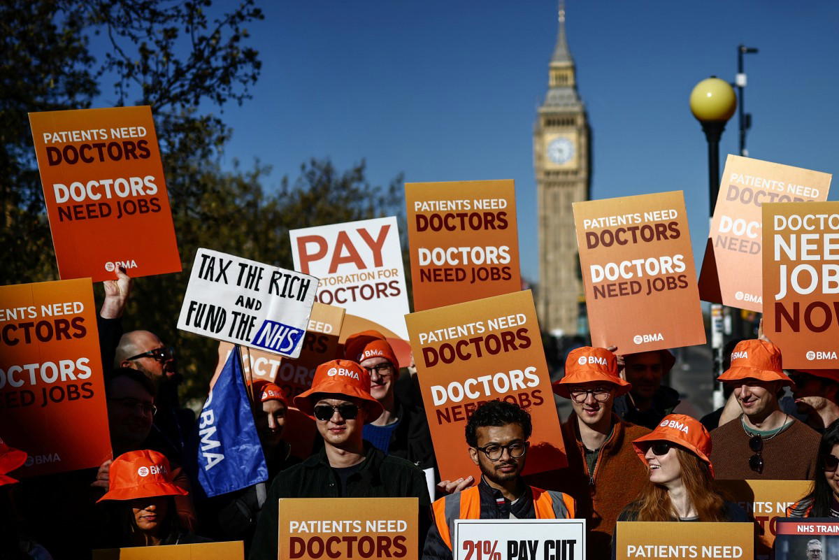Doctors in England go on strike for 15th time in 3 years