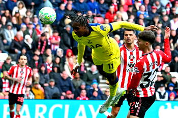 Tottenham sink deeper into relegation after 1-0 loss at Sunderland