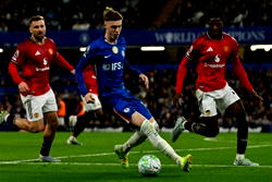 Man Utd head closer to Champions League return with win at Chelsea