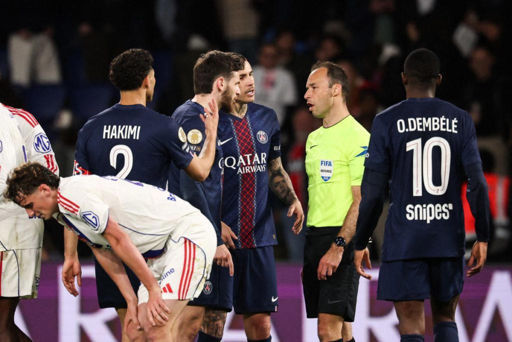 Endrick shines as Lyon deal blow to PSG's French league championship ambitions