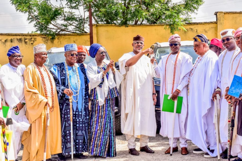Ogun governor gives obas 40 new vehicles, urges them to improve security
